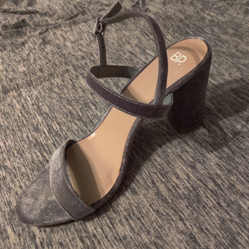 New BP. Lula Block Heel Slingback Sandal gray velvet size 11